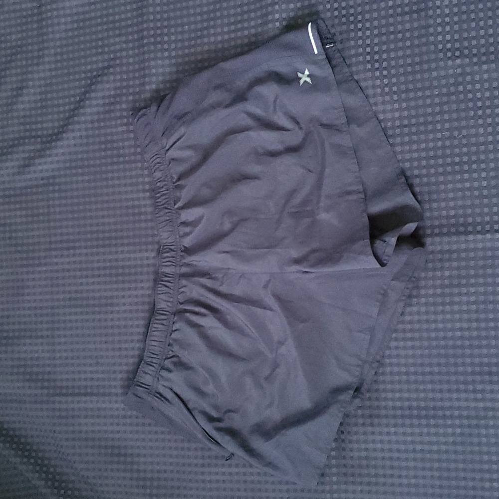 Xersion, performance wear, black shorts, size XL, has pockets